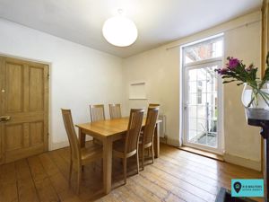Dining Room- click for photo gallery